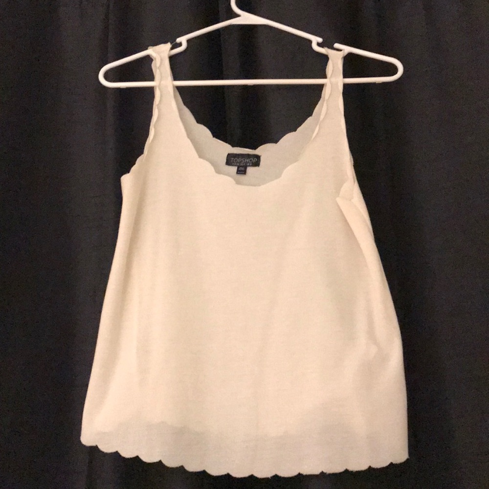 Scallop white tank